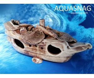 Корабль средний,  дл 22ксм, шир 7.5см, выс 10.5см, коричневый